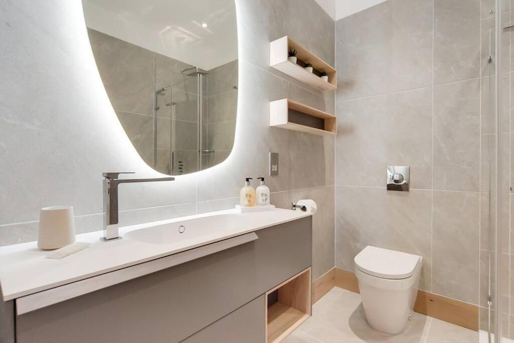 11 Borough Apartments - Bright & Spacious 2-Bed Near London Bridge Екстер'єр фото